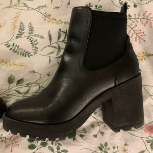 Aldo heeled boots size 7.5